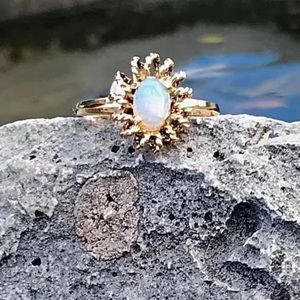 10K Gold Opal Ring